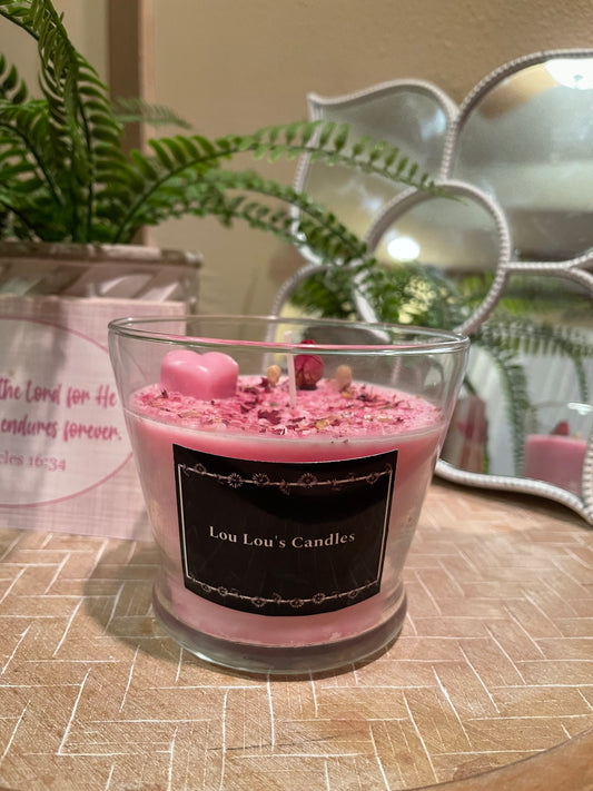 Heart and roses candle